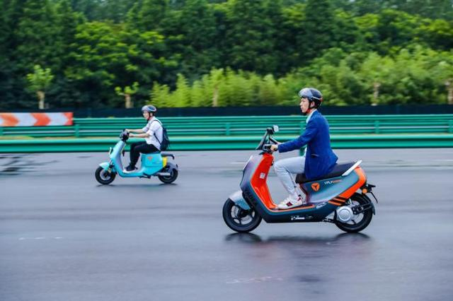 电动车铅酸电池换锂电池，控制器需要更换吗
